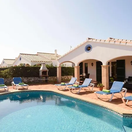 Sullastres Villa *