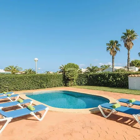 Sullastres Villa *
